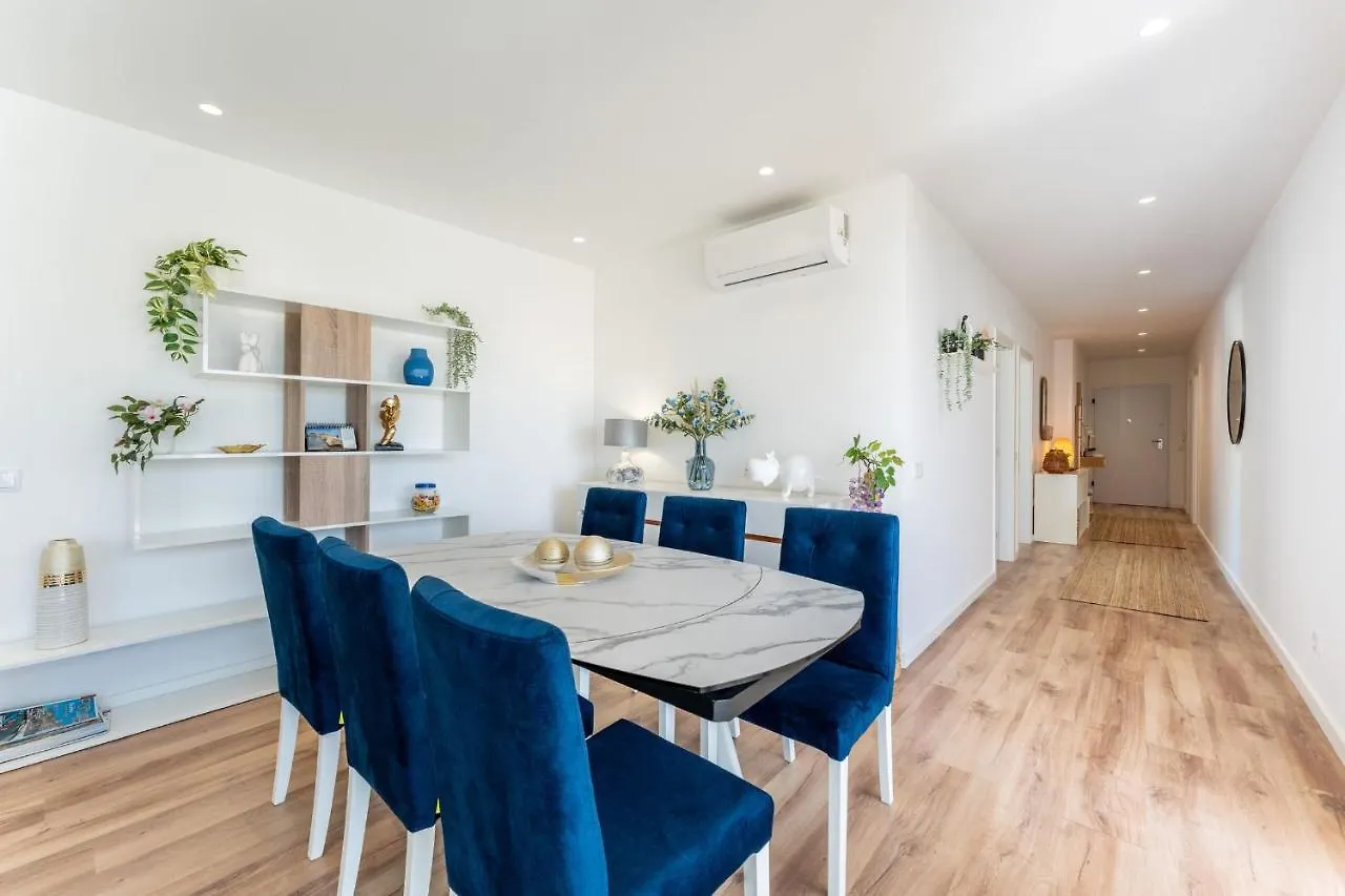 Stunning 3 Bdr Flat W/ Rooftop Pool By Lovelystay Albufeira Apartment