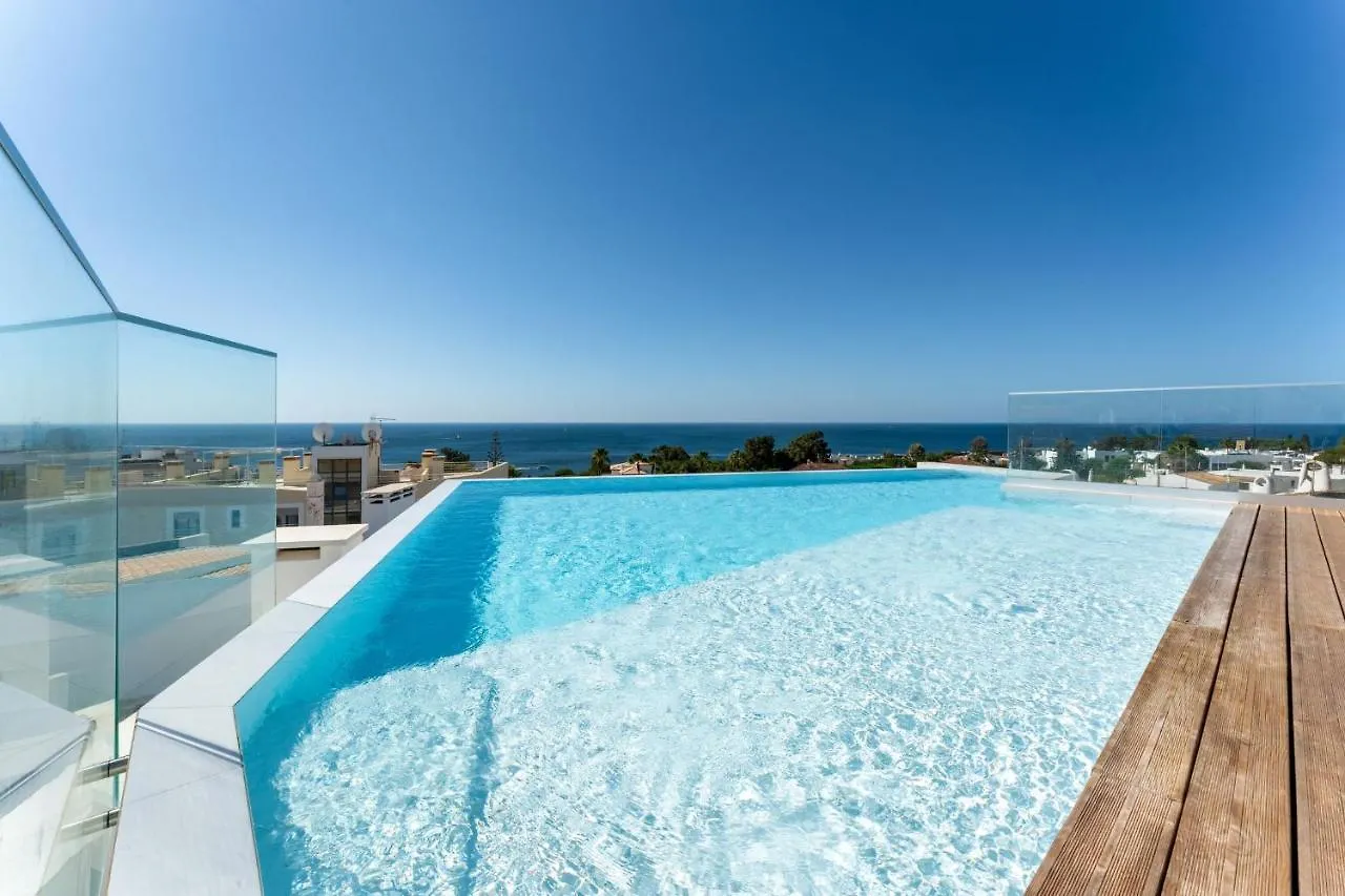 Stunning 3 Bdr Flat W/ Rooftop Pool By Lovelystay location