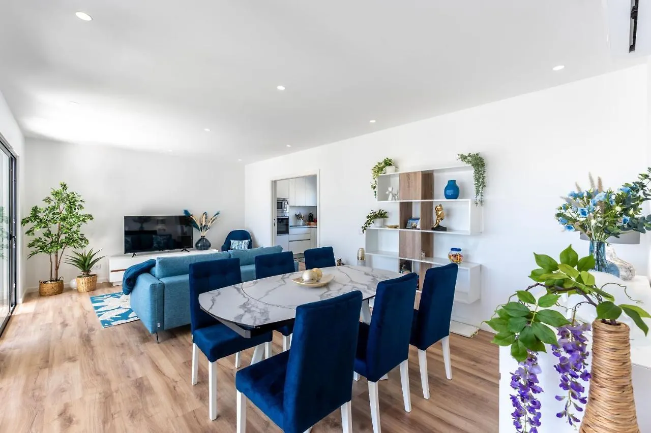 Apartment Stunning 3 Bdr Flat W/ Rooftop Pool By Lovelystay Albufeira