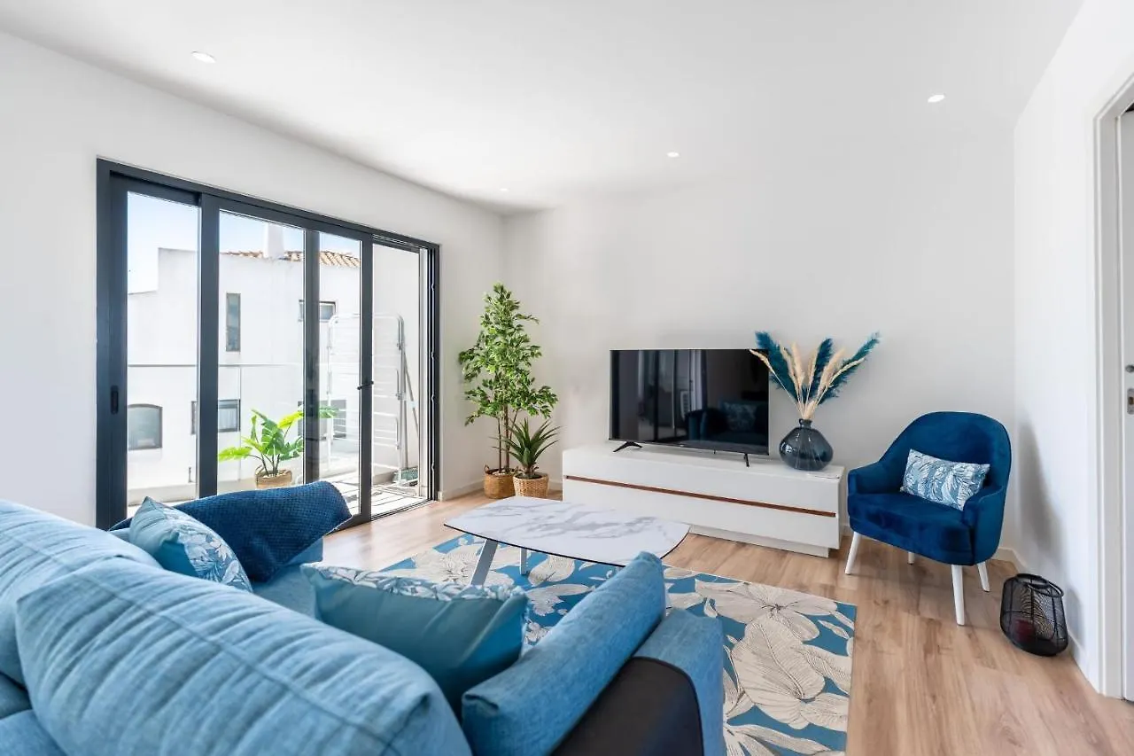 Apartment Stunning 3 Bdr Flat W/ Rooftop Pool By Lovelystay Albufeira